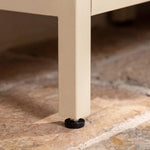 Pied réglable de structure basse blanc crème pour cuisine extérieure PILOTIS
::visuel:creme